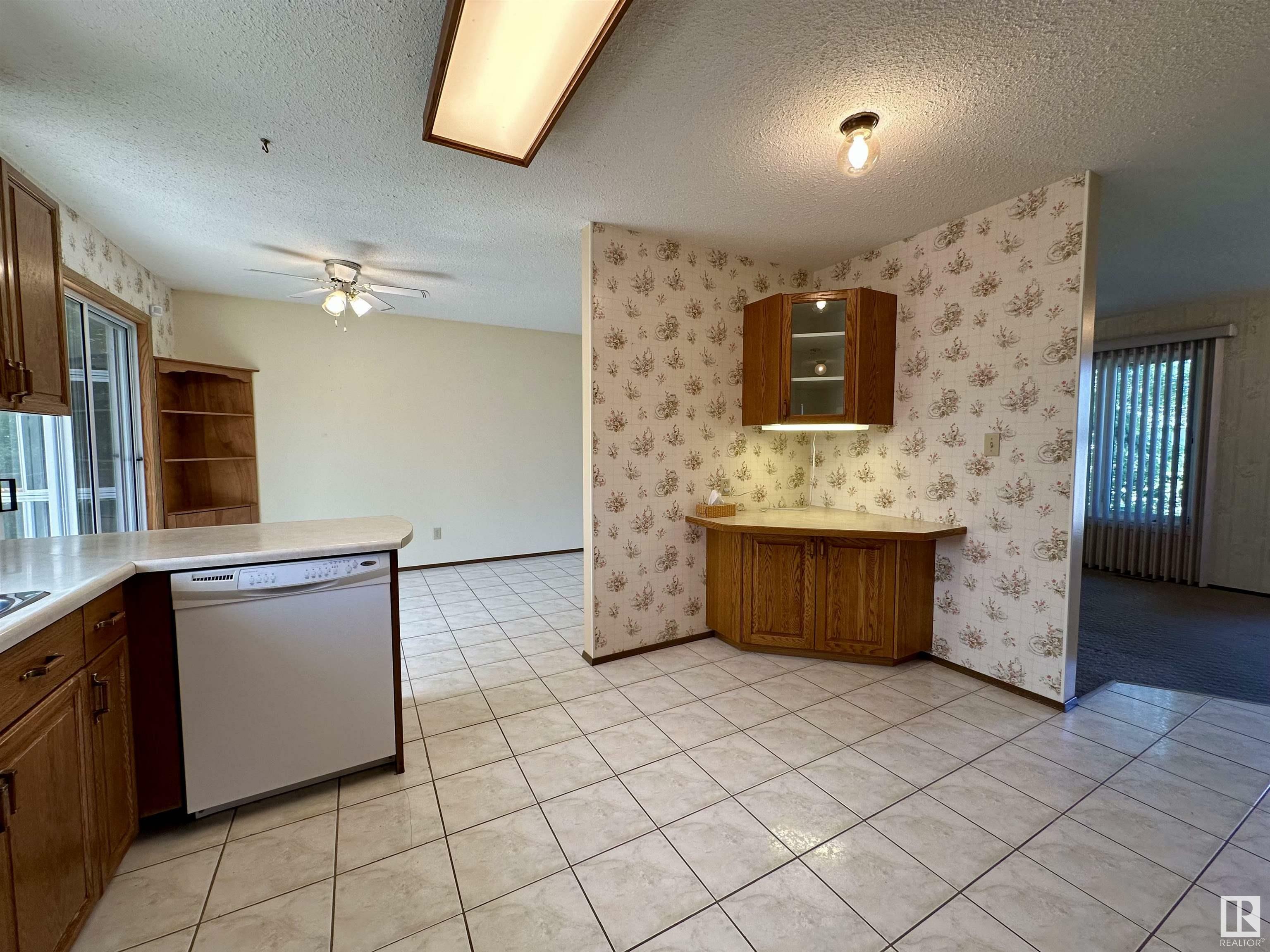 Property Photo: 5424 52 Avenue AB T9N 2A1