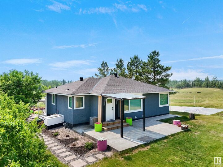 22517 Wye Road  Rural Strathcona County AB T8C 1H9 photo