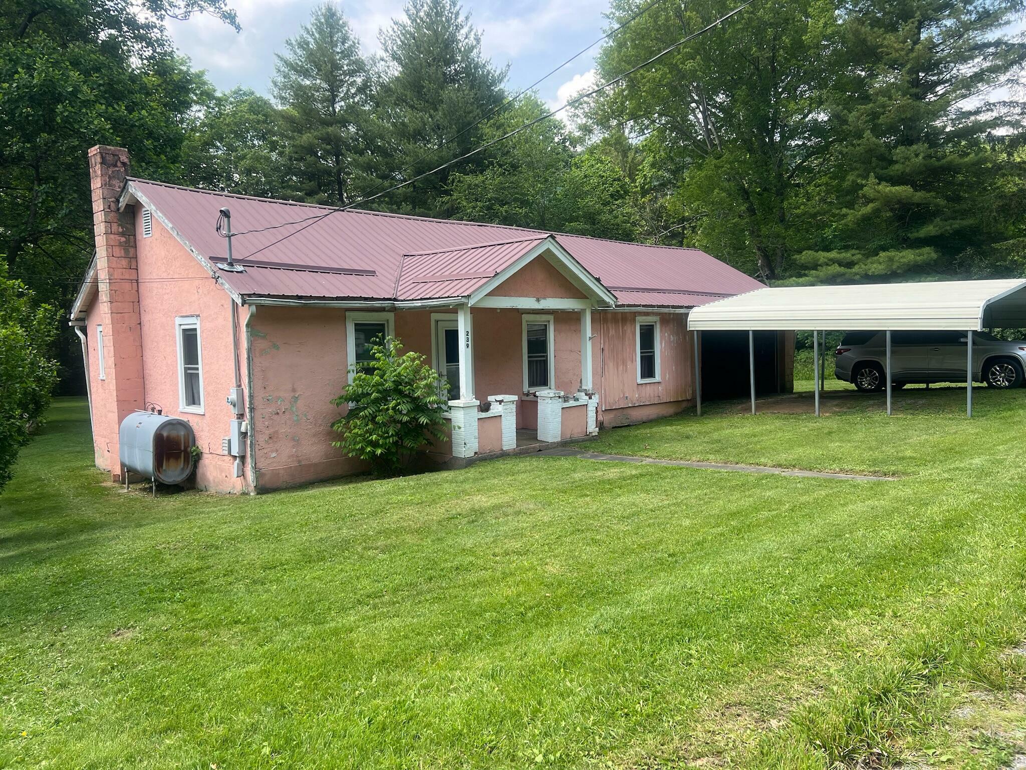 Property Photo: 239 Ccc Rd WV 25958