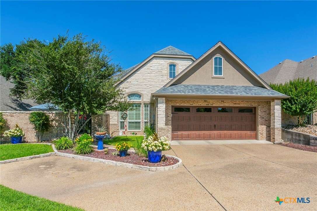 Property Photo: 1320 Daisy Lane TX 76502