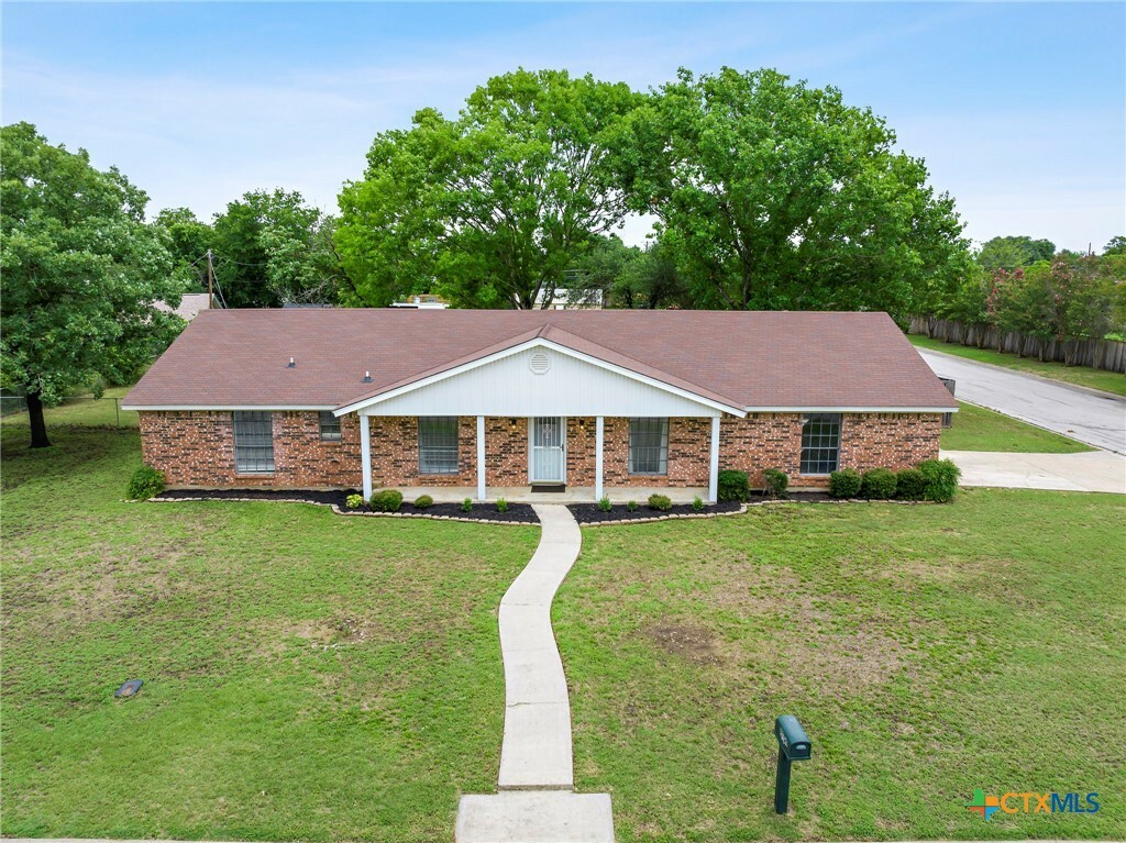 Property Photo: 8704 Trailridge Drive TX 76502