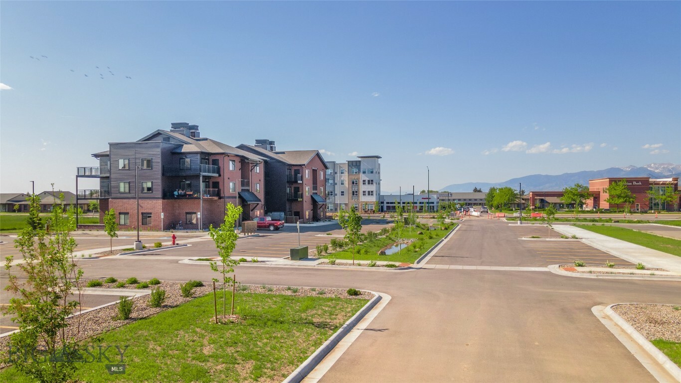 Property Photo: 1905 S 19th Avenue MT 59718