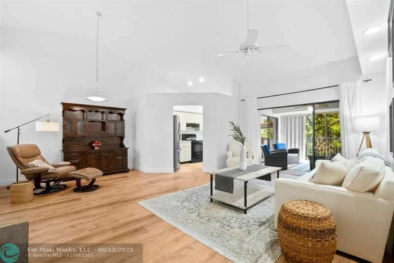 3315 Water Oak Dr 1302  Hollywood FL 33021 photo