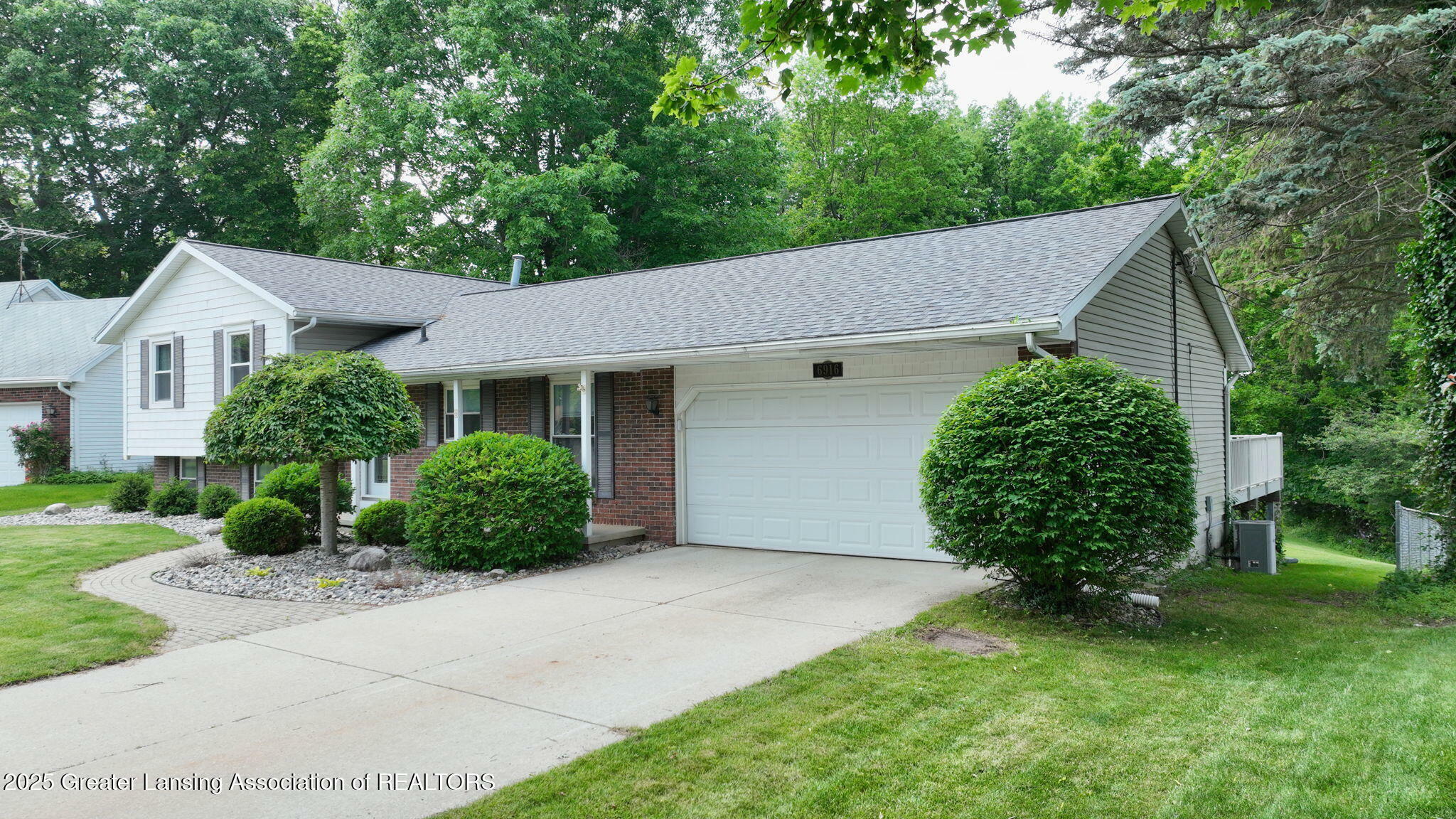 Property Photo: 6916 Toboggan Lane MI 48917