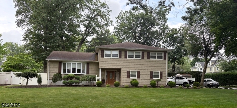 85 Stonehenge Ter  Clark Twp. NJ 07066 photo