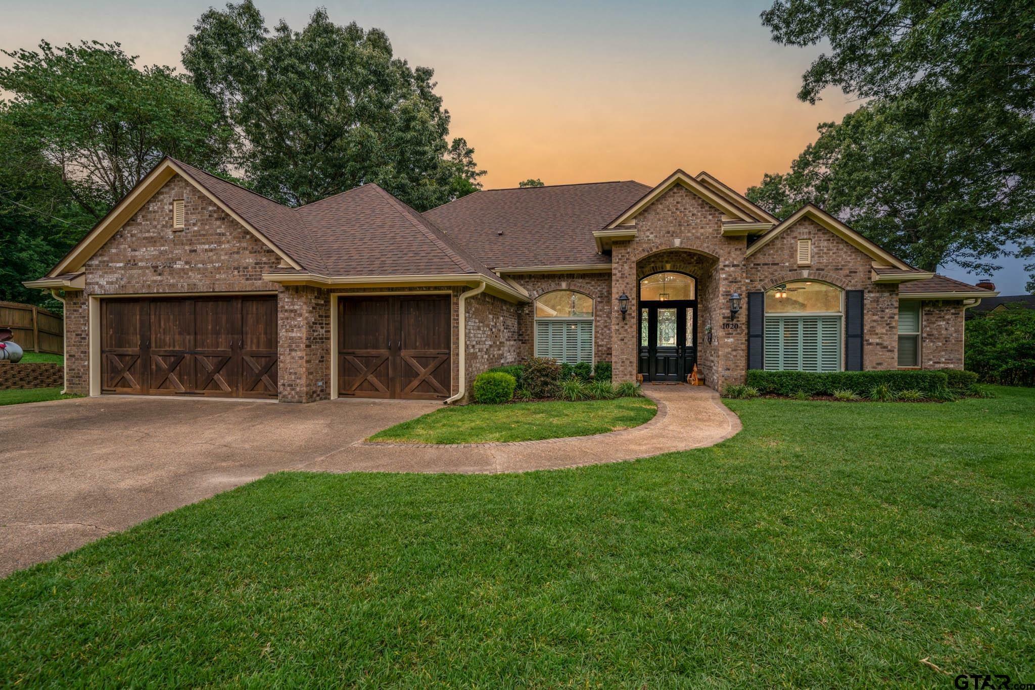 1020 Shadowood Dr  Marshall TX 75672 photo
