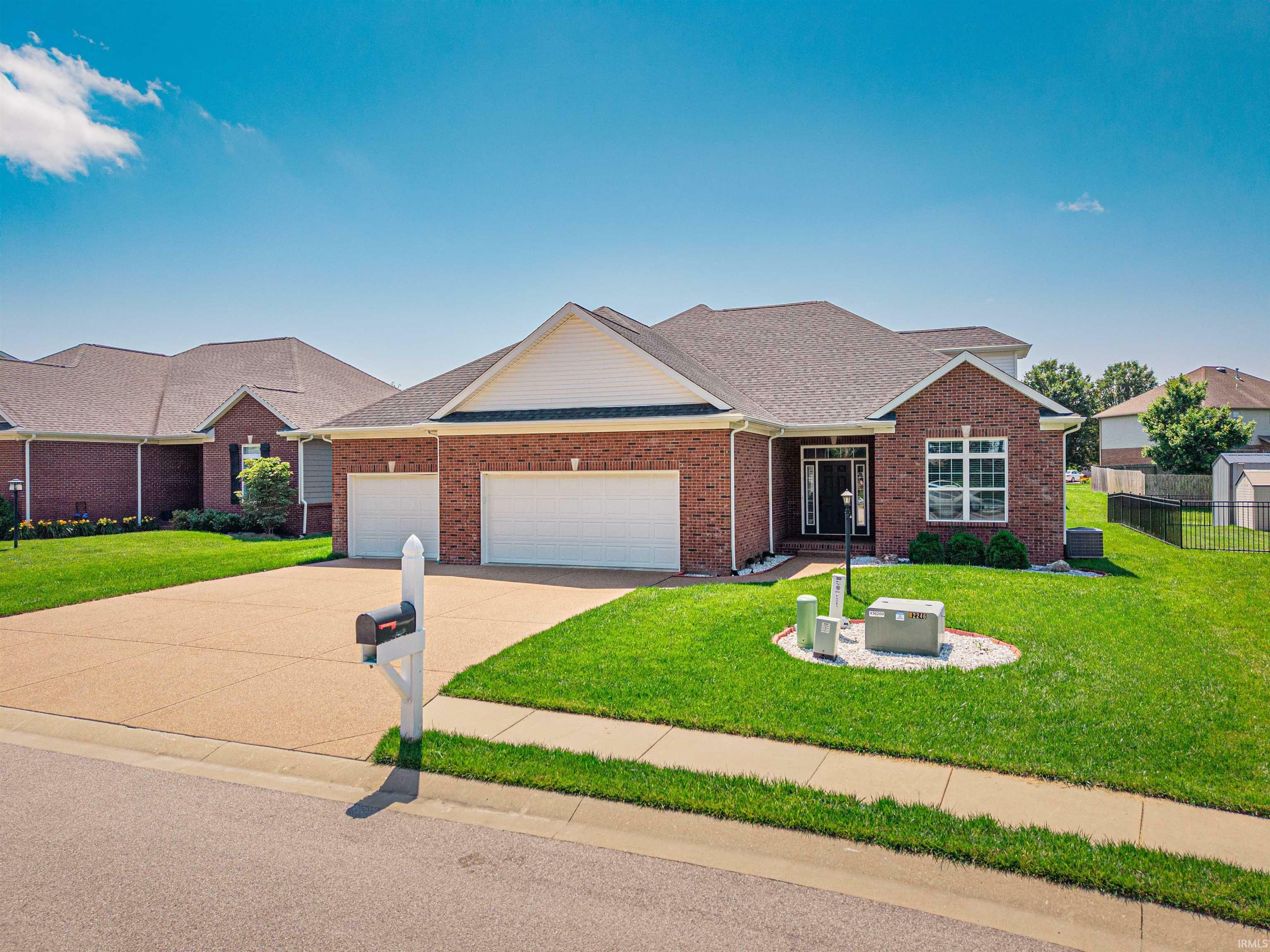 4261 Martha Court  Newburgh IN 47630 photo