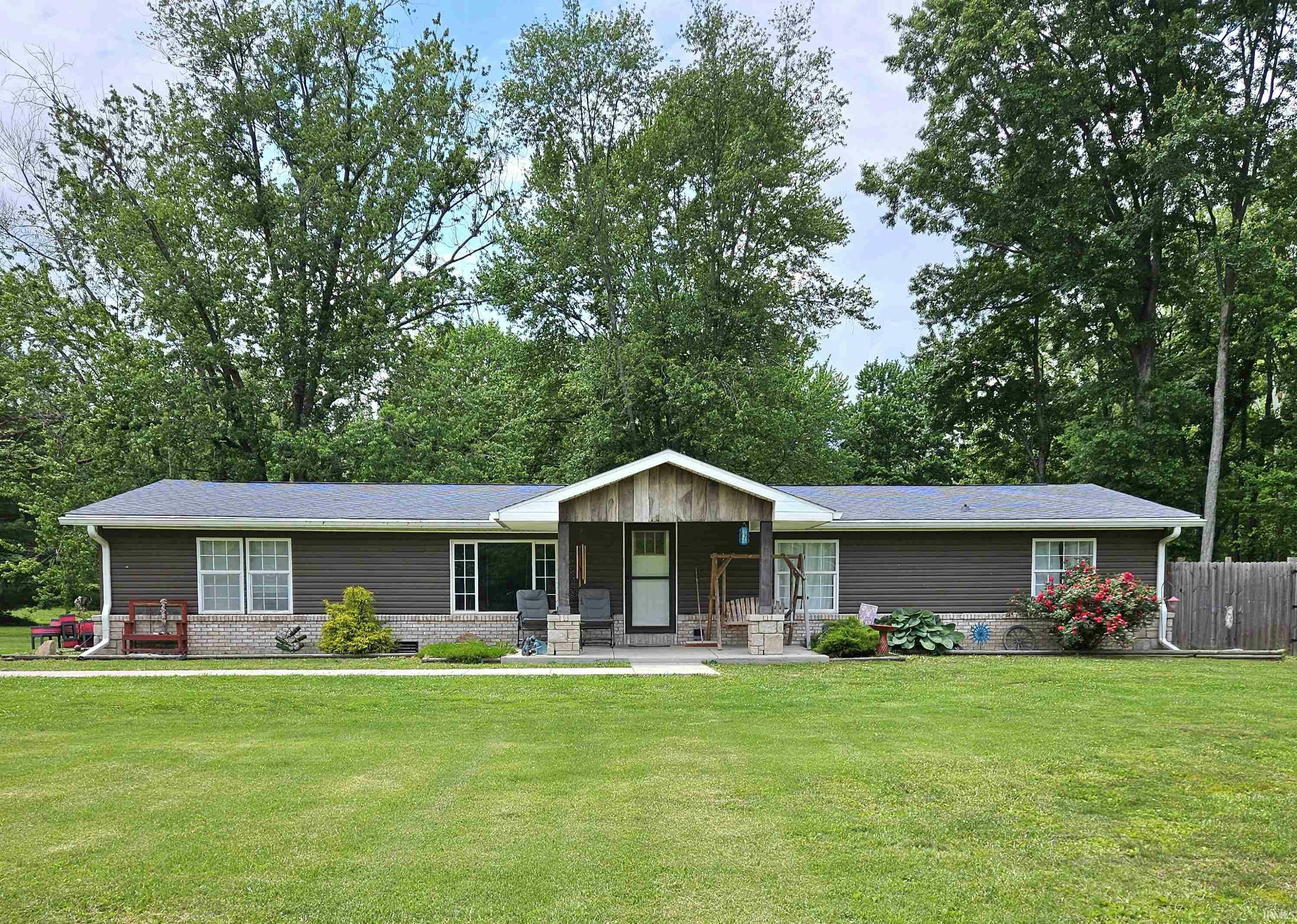Property Photo: 116 SW 12th Street IN 47441