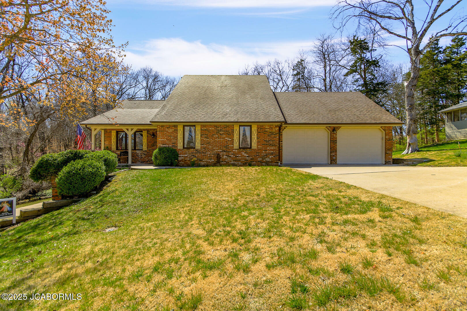 Property Photo:  2016 Wooded Lane Road  MO 65101 