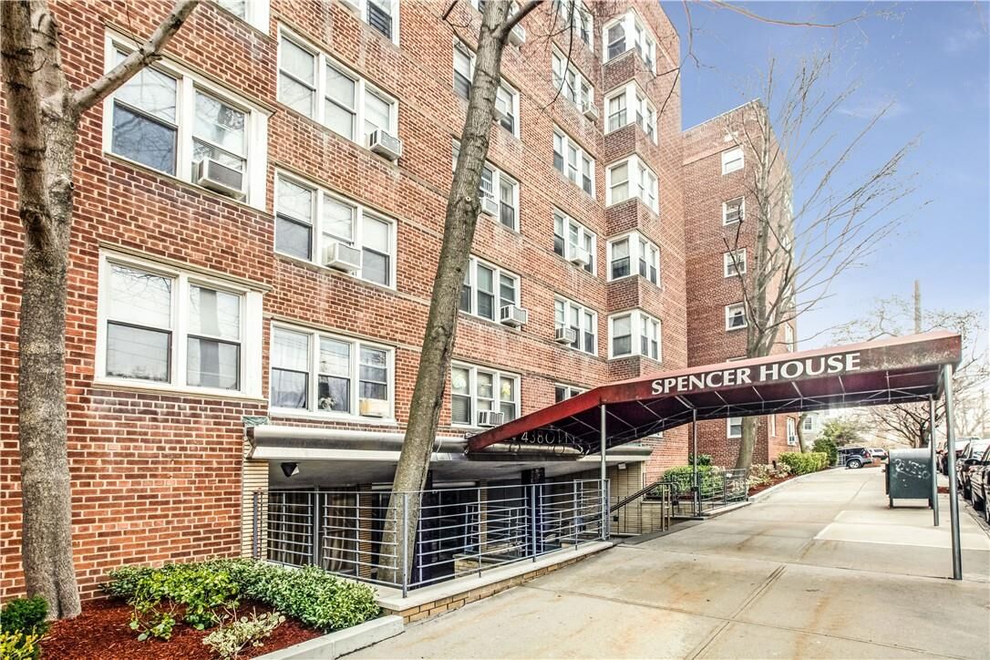 Property Photo: 4380 Vireo Avenue 5D NY 10470