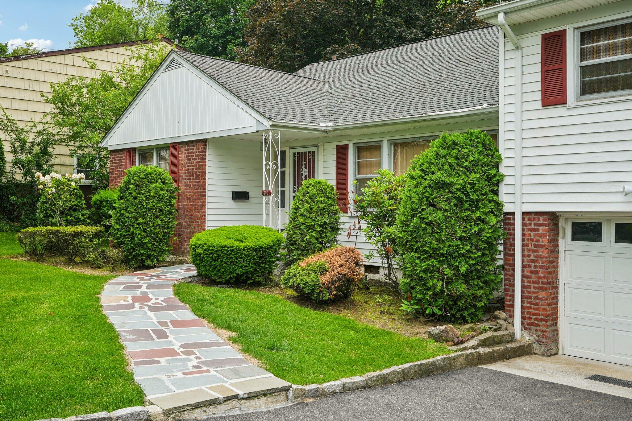 Property Photo: 316 Pennsylvania Avenue NY 10707
