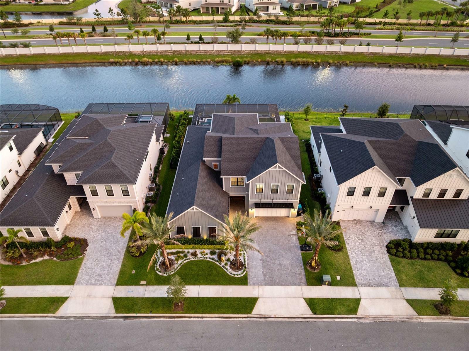 Property Photo: 9352 Santorini Drive FL 32827