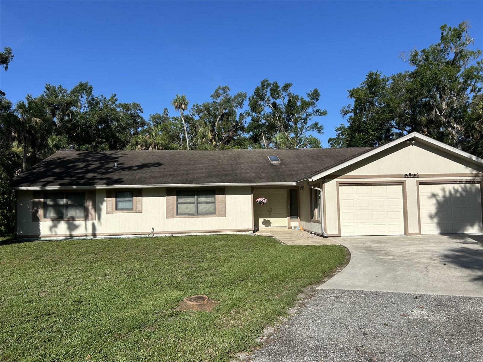 Property Photo: 3804 65th Street E FL 34208