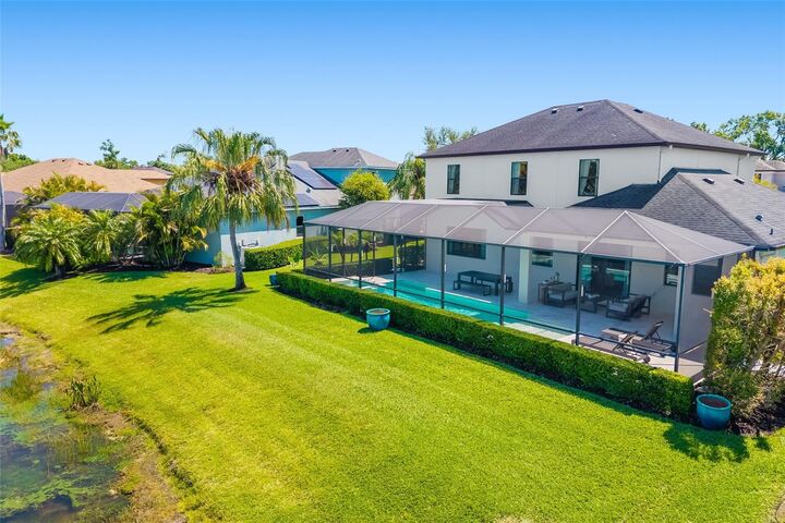 Property Photo: 826 Honeyflower Loop FL 34212