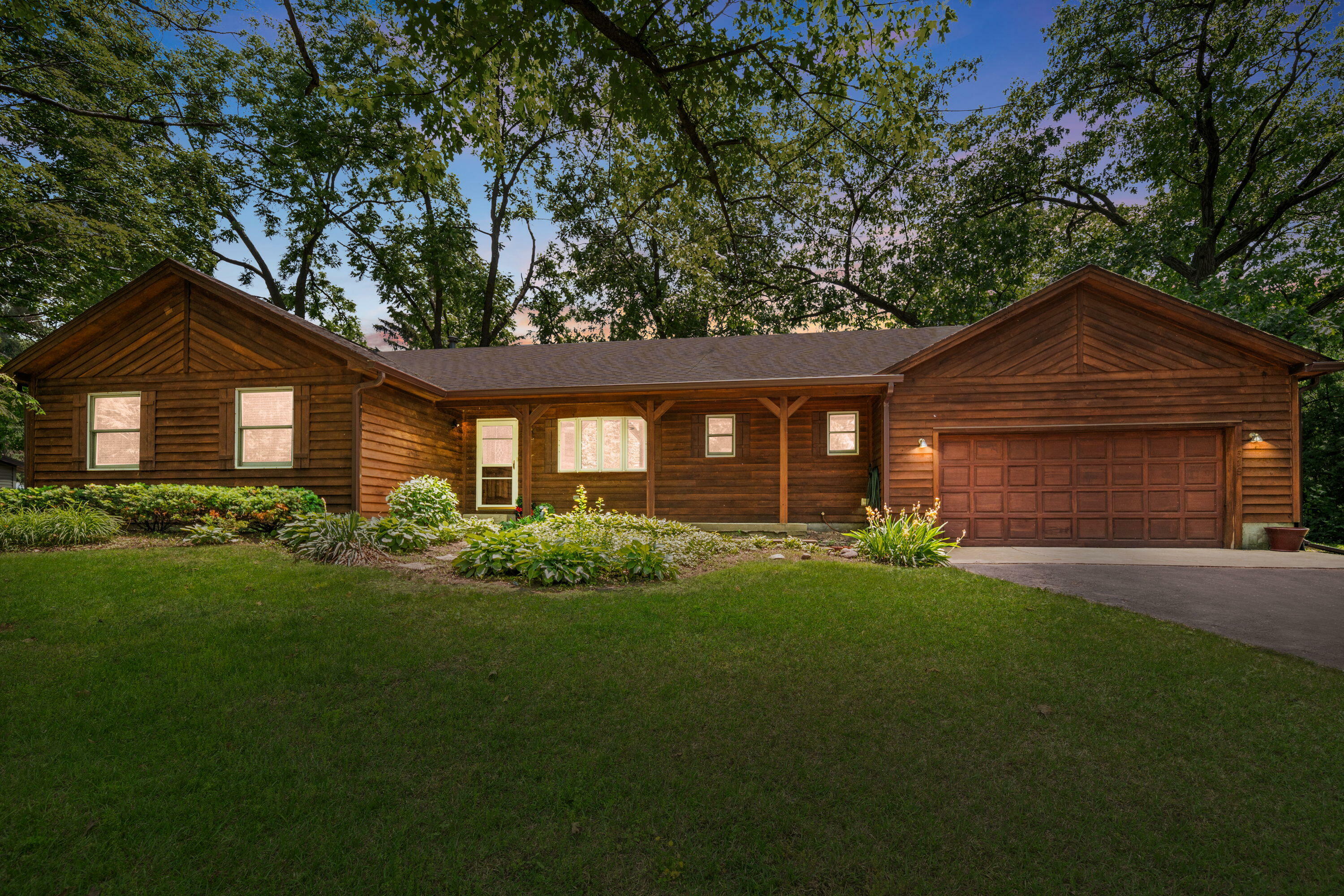 Property Photo: 519 Bird Rd WI 53181