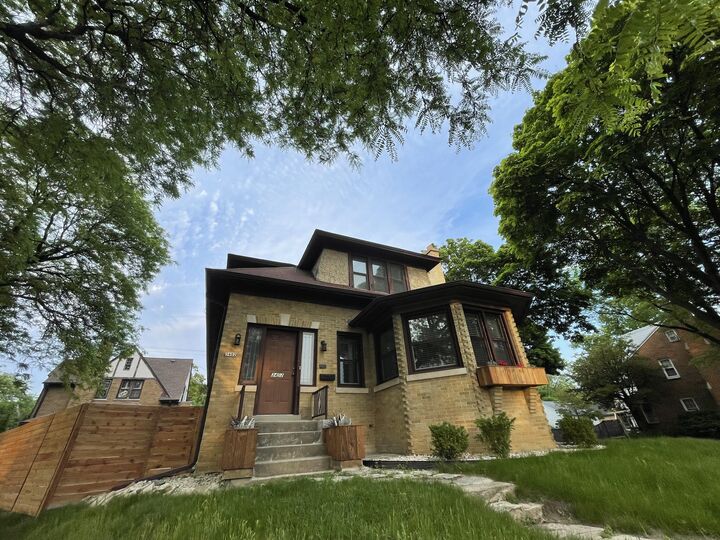 Property Photo: 3402 N 51st Blvd WI 53216