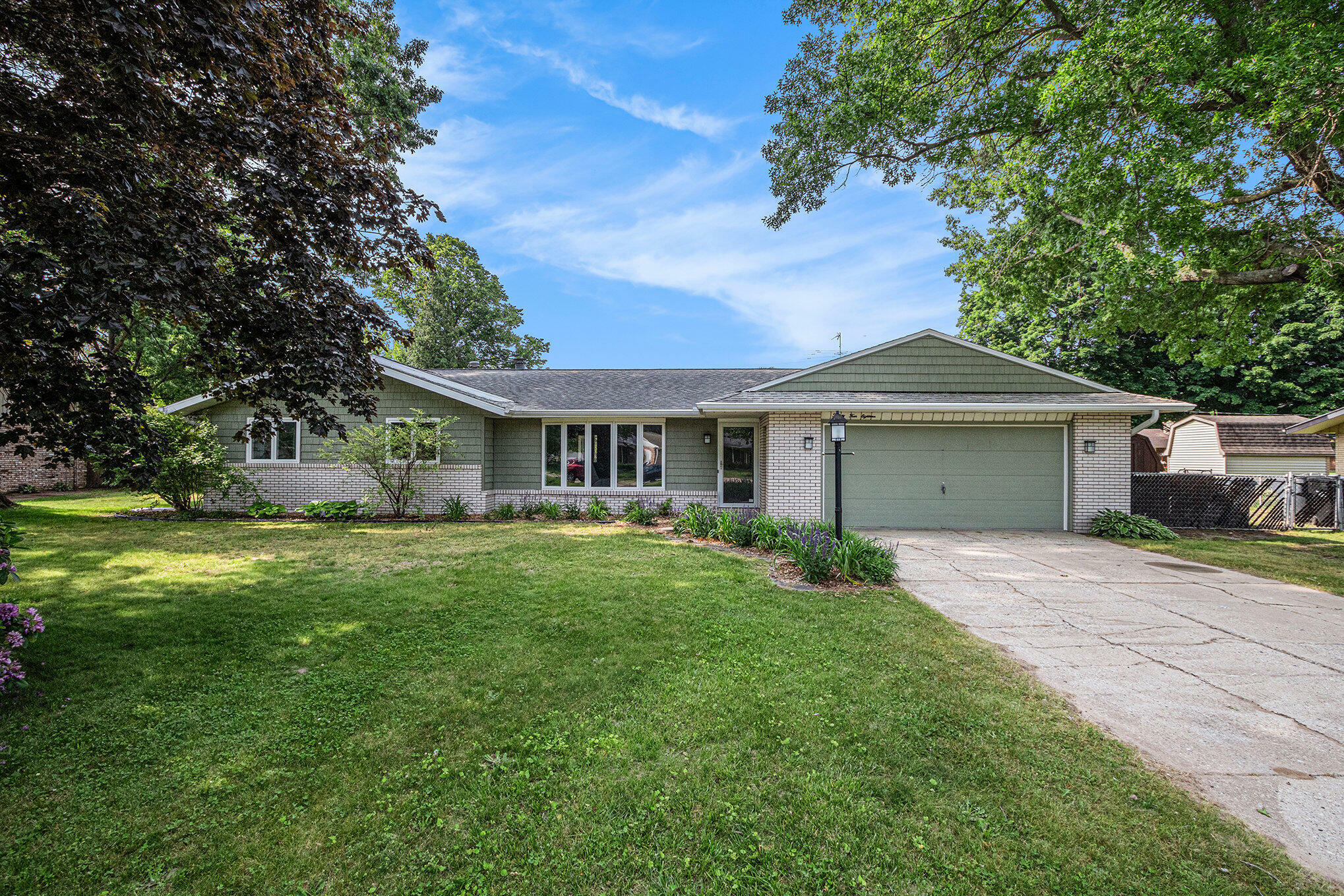 2418 Fountain Lane  Stevensville MI 49127 photo