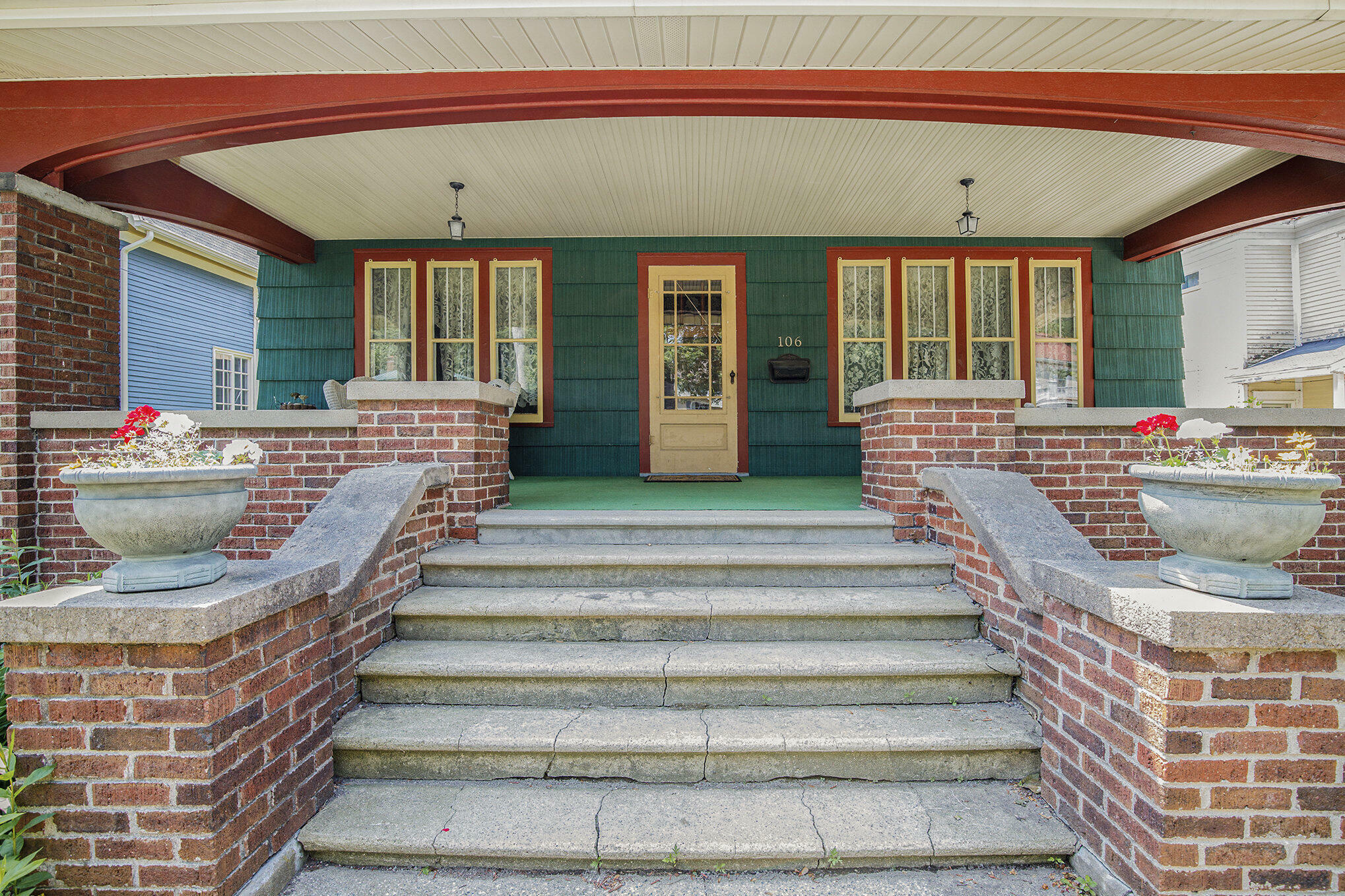 Property Photo: 106 E Mechanic Street MI 48097