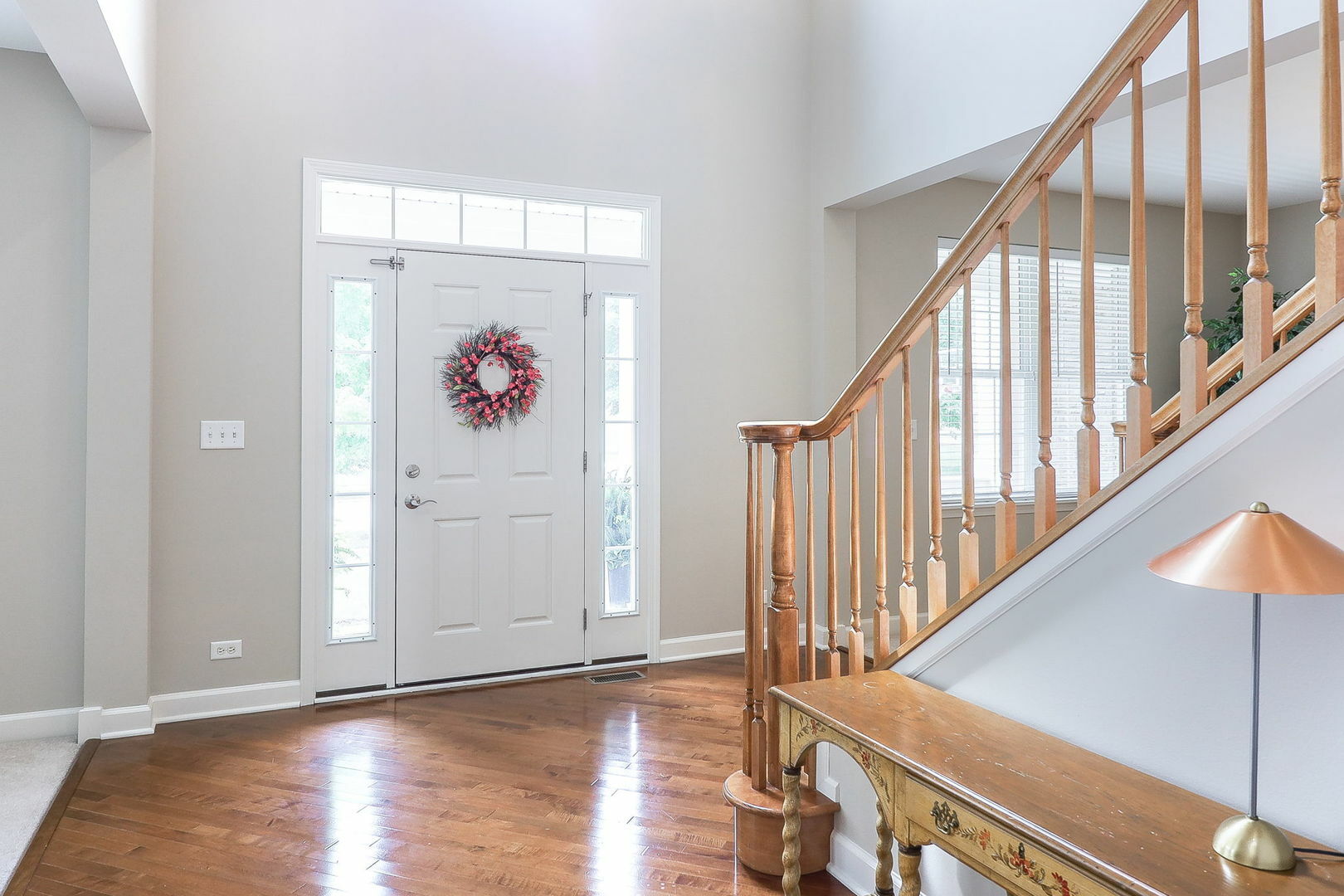 Property Photo:  606 Ebony Drive  IL 60543 