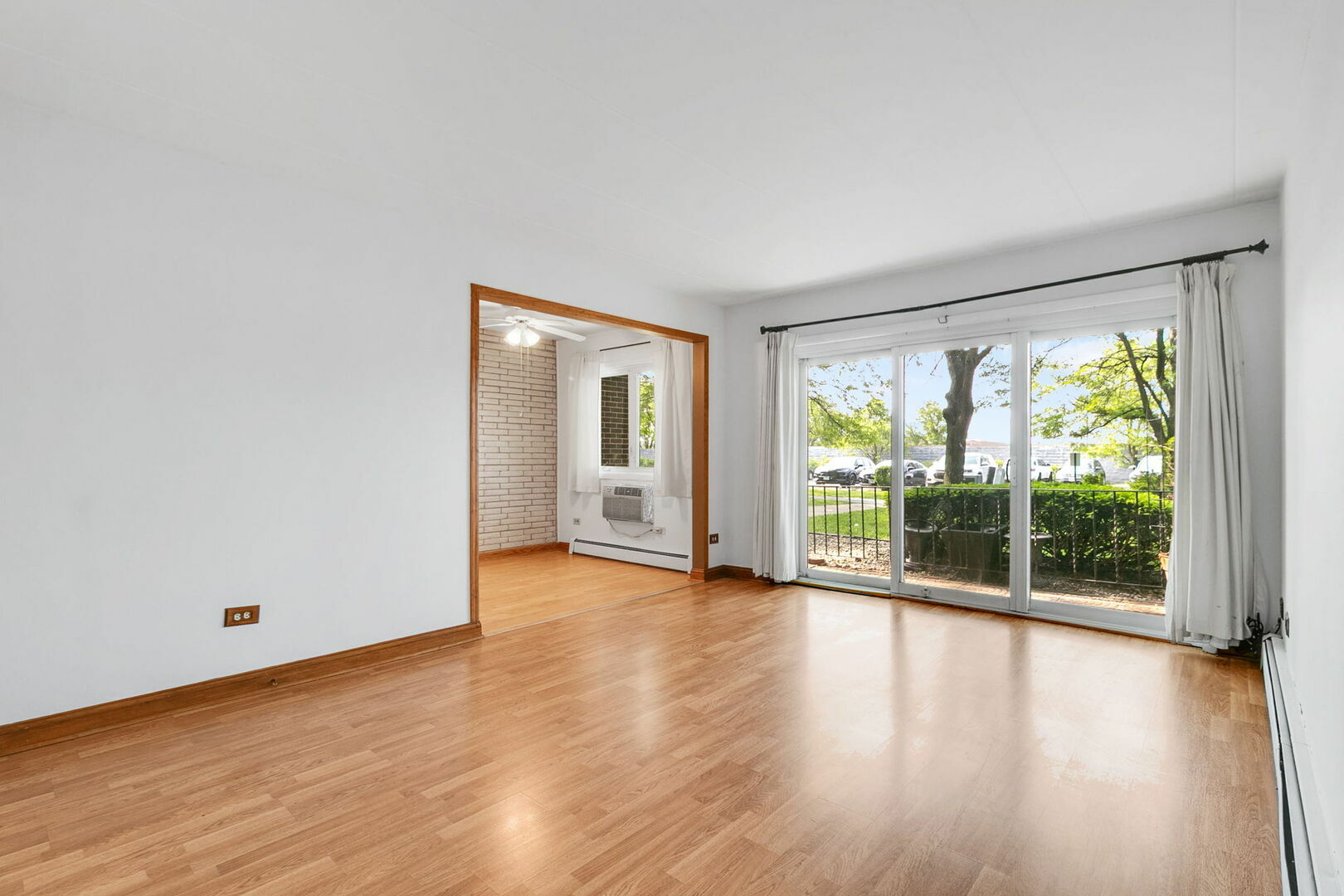 Property Photo: 6540 W 94th Place 1A IL 60453