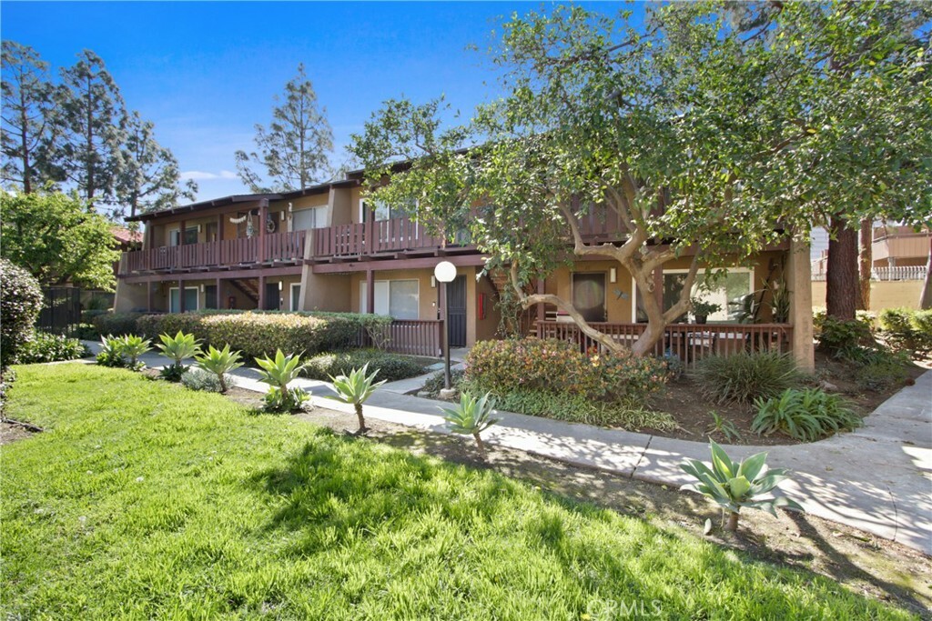 Property Photo: 1010 W Macarthur Boulevard 66 CA 92707