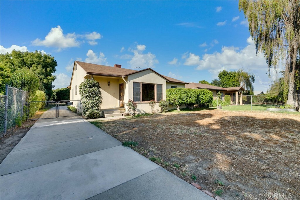 Property Photo: 11701 Roseglen Street CA 91732