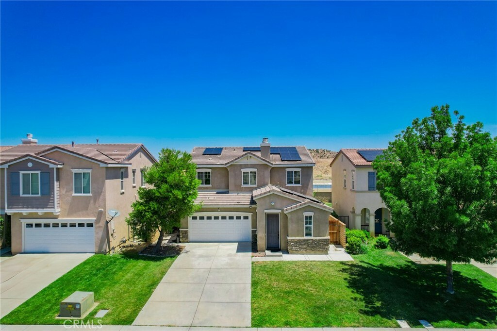 Property Photo: 2753 Hornbeam Road CA 93551