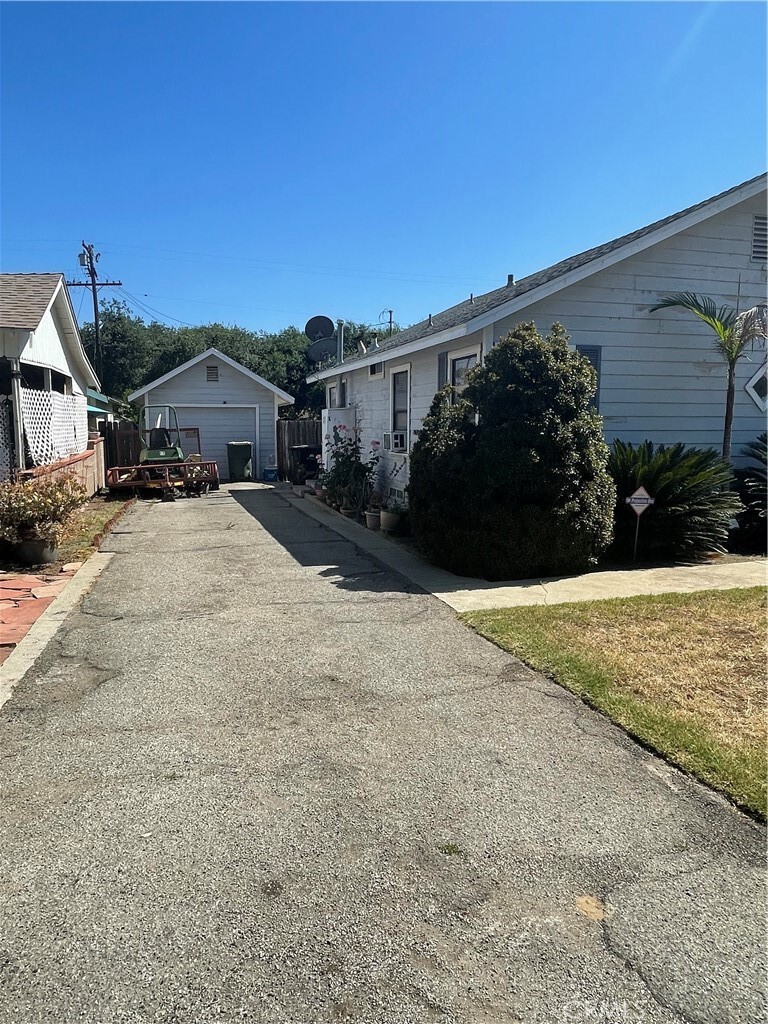 Property Photo:  650 E J Street  CA 91764 