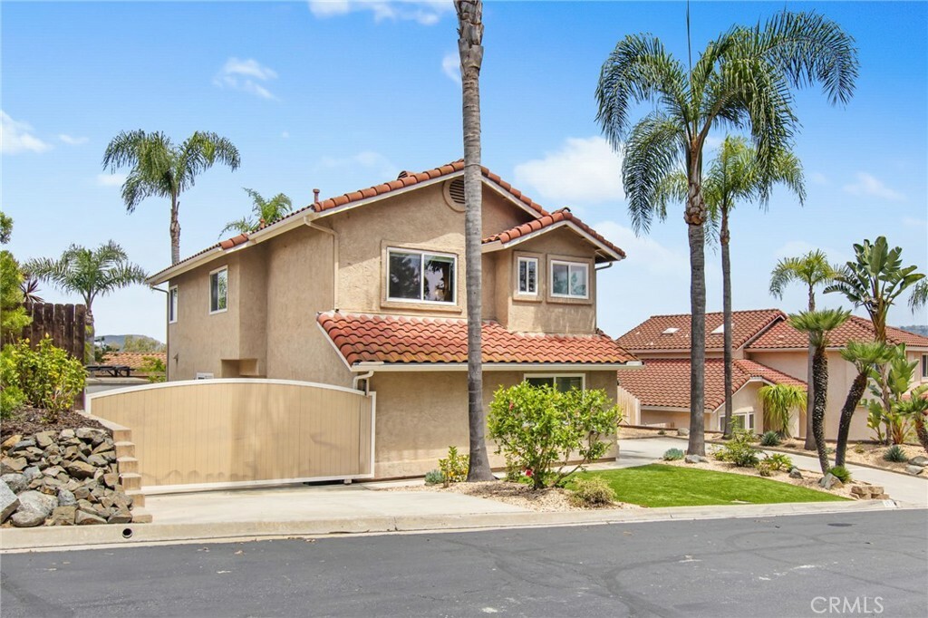 Property Photo: 554 Condor Lane CA 92078