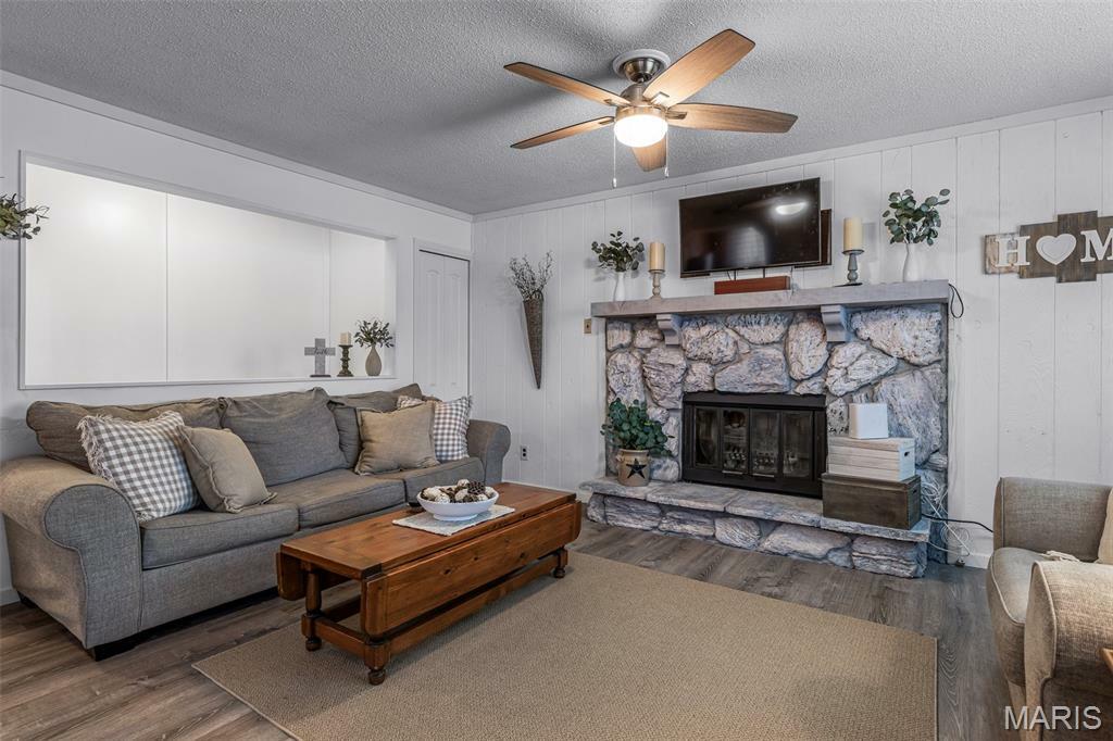 Property Photo: 526 Lee Avenue MO 63028