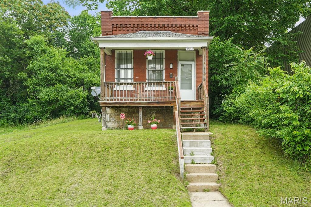 Property Photo:  1055 Garth Avenue  MO 63147 
