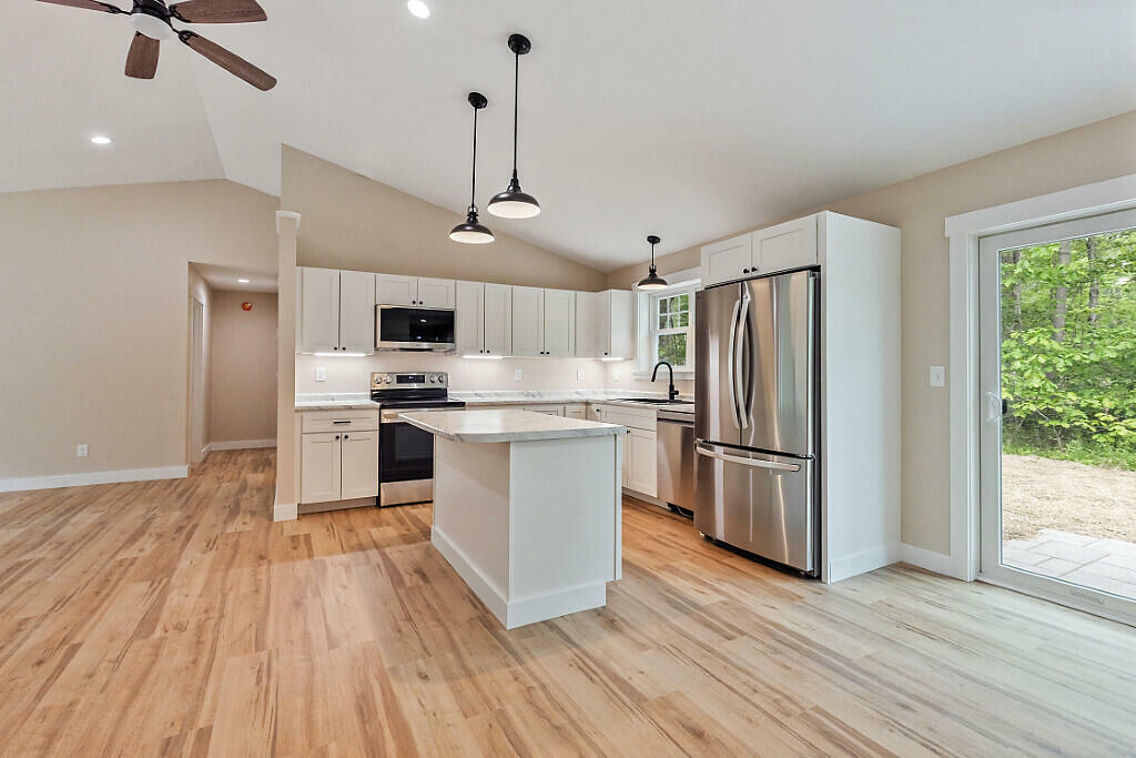 Property Photo: 12 Twin Oaks Lane ME 04989