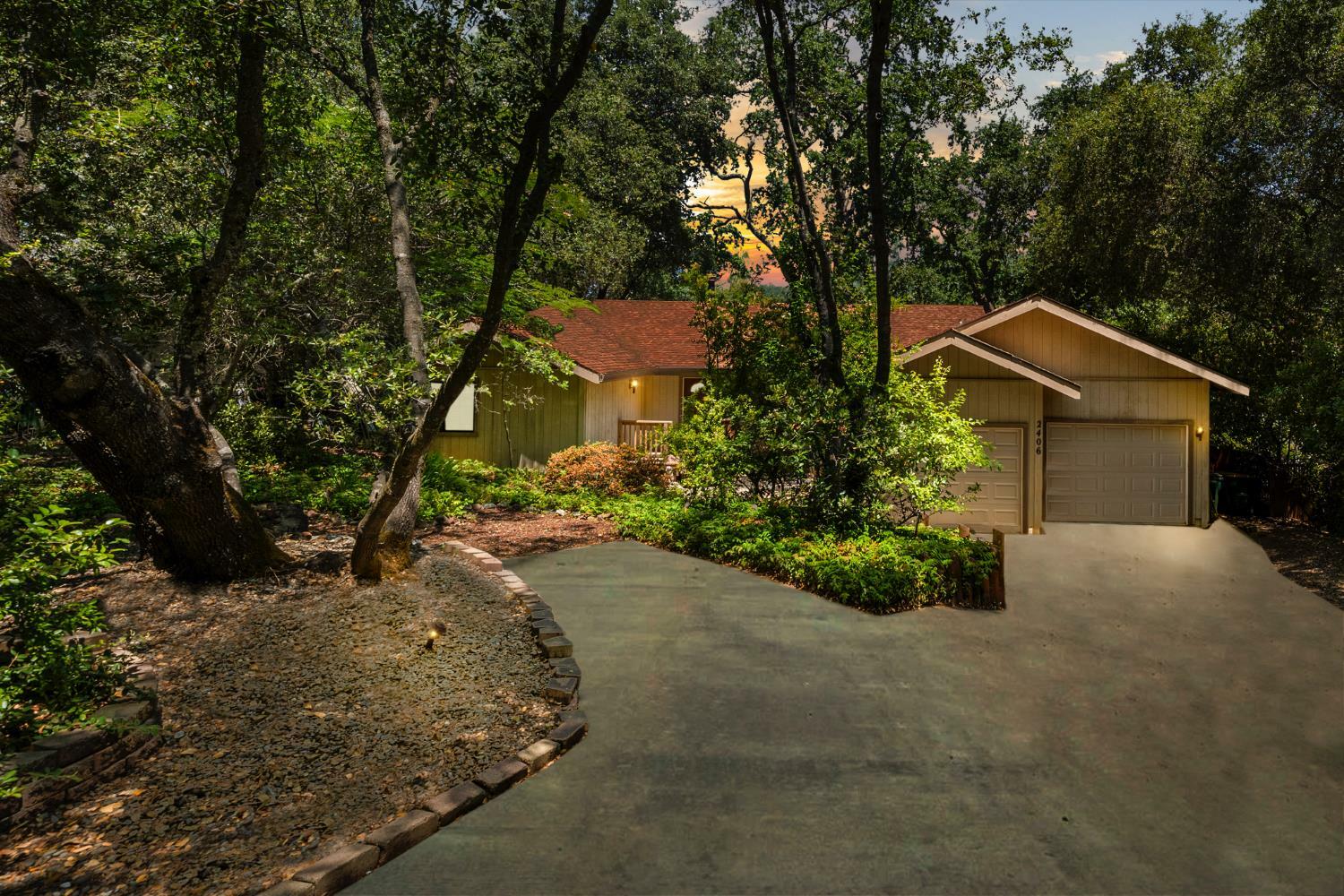 Property Photo: 2406 Knollwood Drive CA 95682
