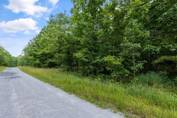 Property Photo:  1012 Hopi Dr  TN 38572 