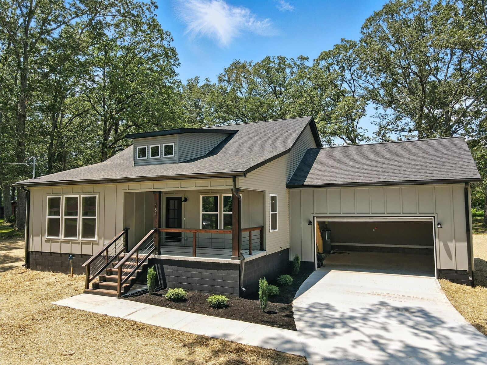 Property Photo:  454 Myers Rd  TN 37398 