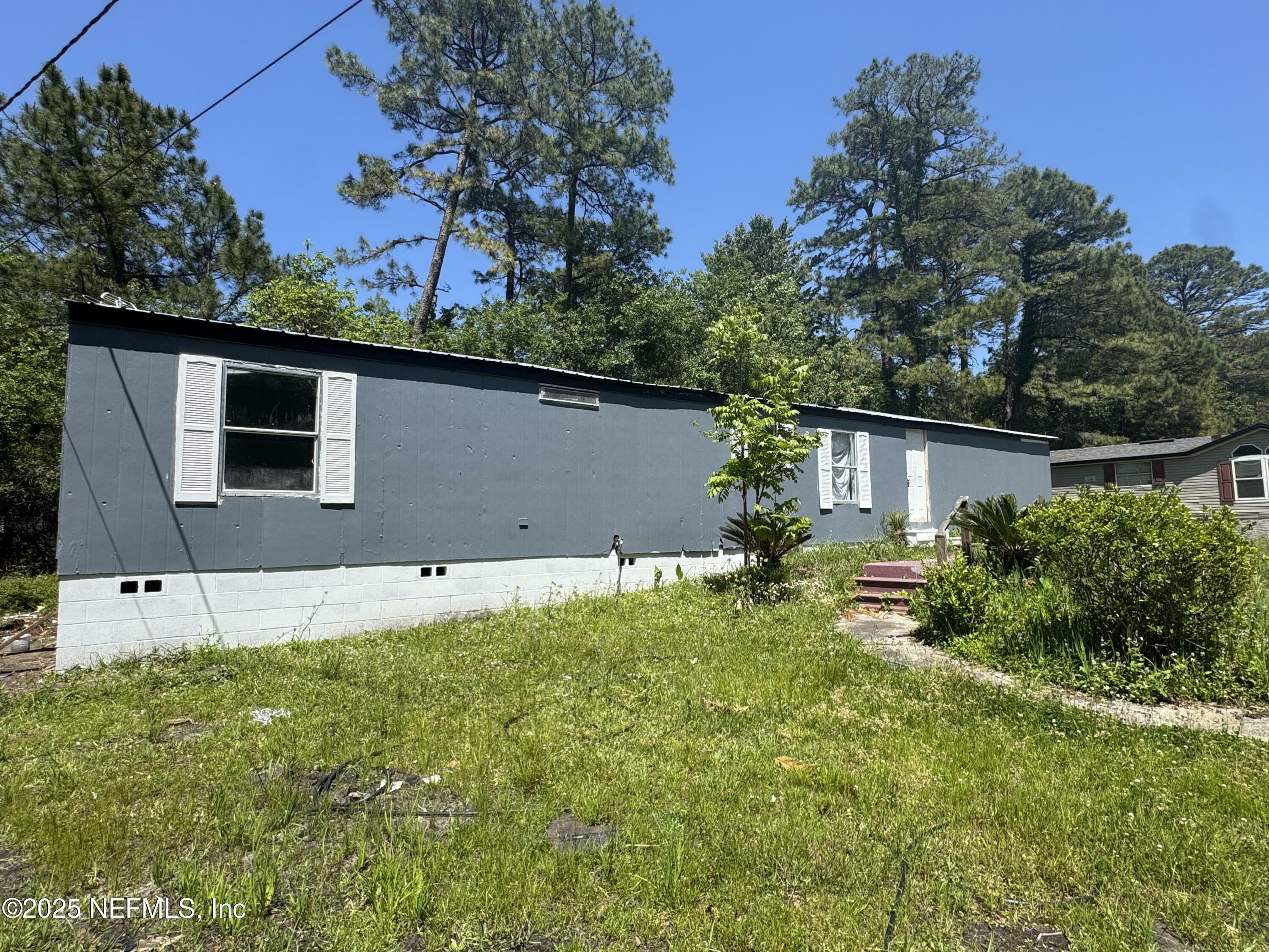 Property Photo: 8571 Vining Street FL 32210
