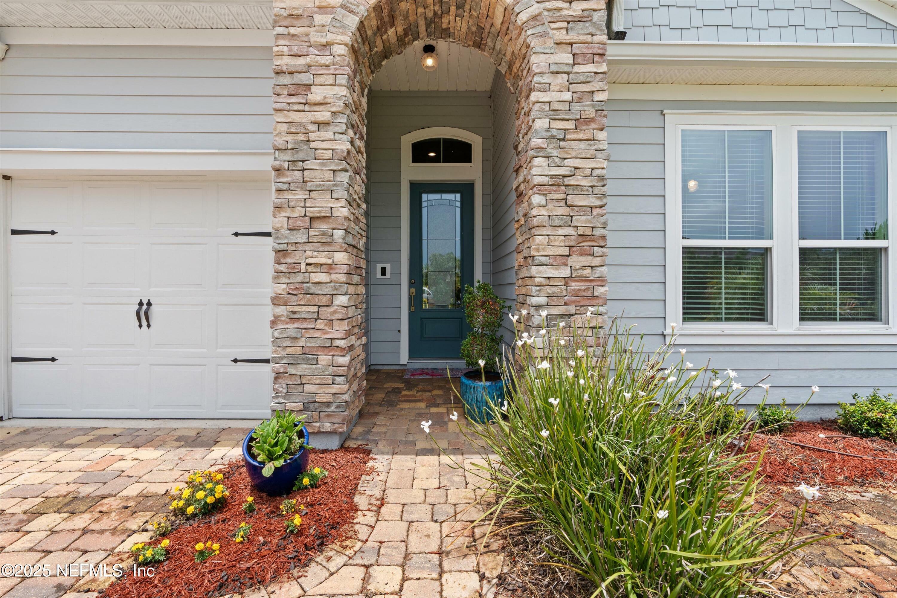 Property Photo: 3024 Las Calinas Boulevard FL 32095