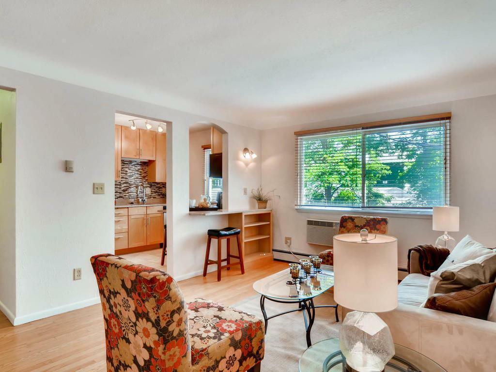 Property Photo: 656 Ashland Avenue 11 MN 55104