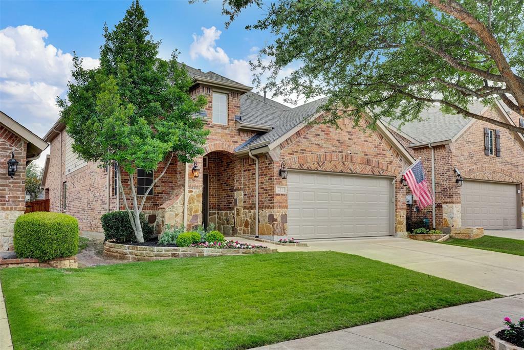 Property Photo: 412 Spring Creek Drive TX 76226