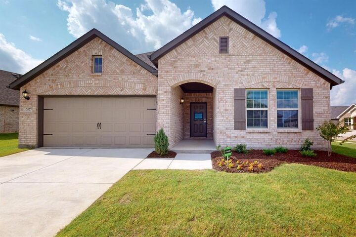 7577 Wild Mint Trail  Grand Prairie TX 76084 photo