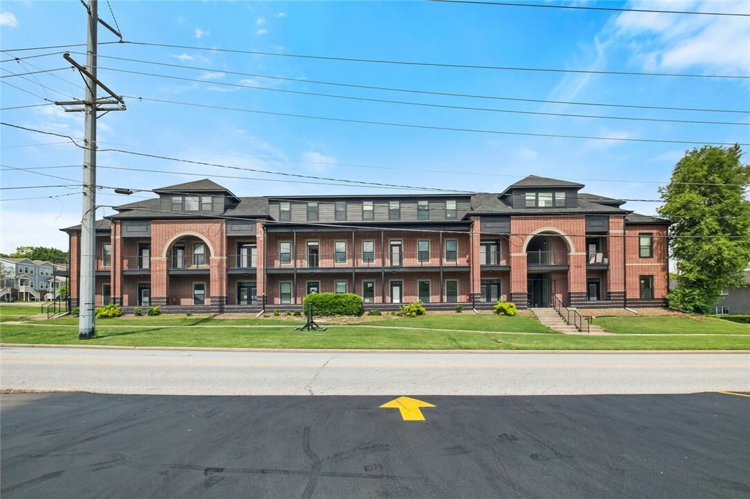 1137 N Leverett Avenue 101  Fayetteville AR 72703 photo