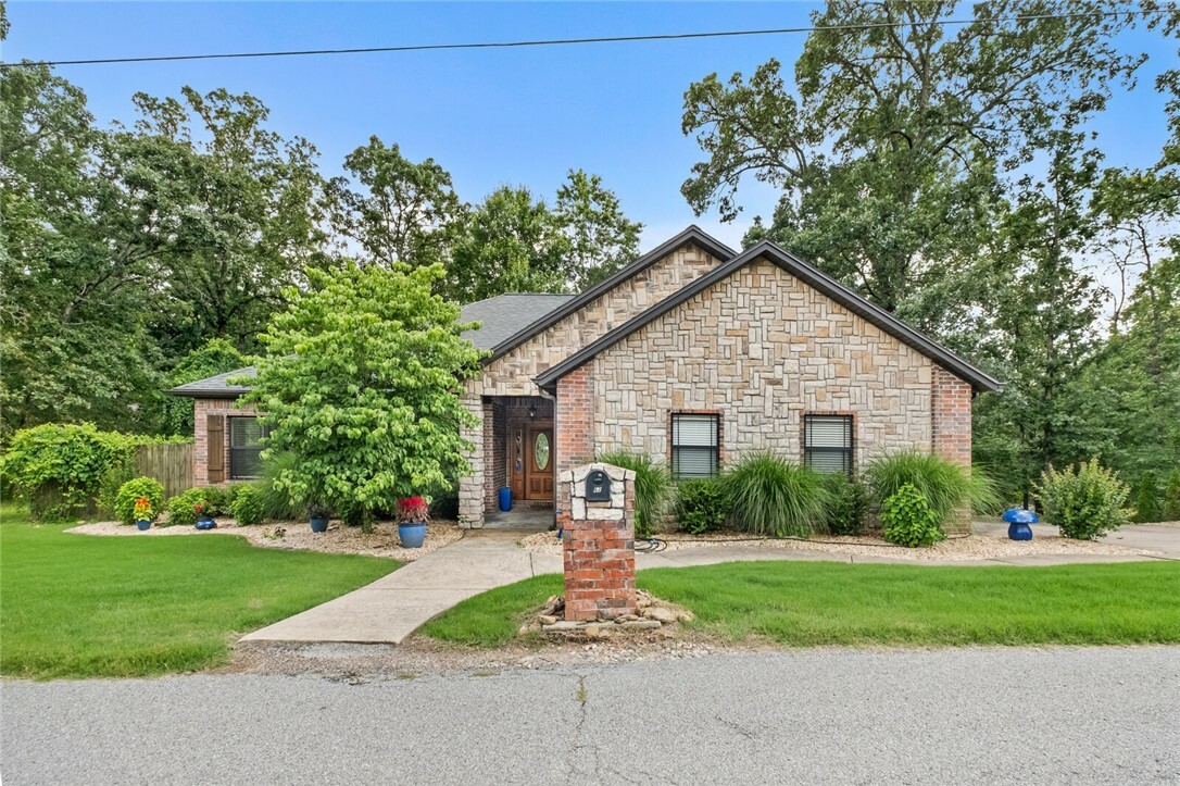 62 Dickenshire Drive  Bella Vista AR 72714 photo