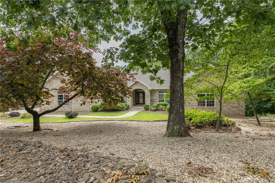 Property Photo:  8 McCollough Place  AR 72715 