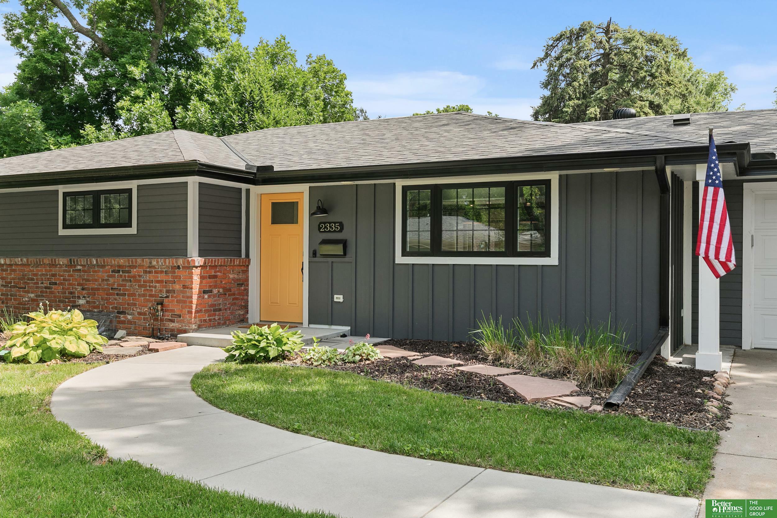 Property Photo: 2335 Marilynn Avenue NE 68502