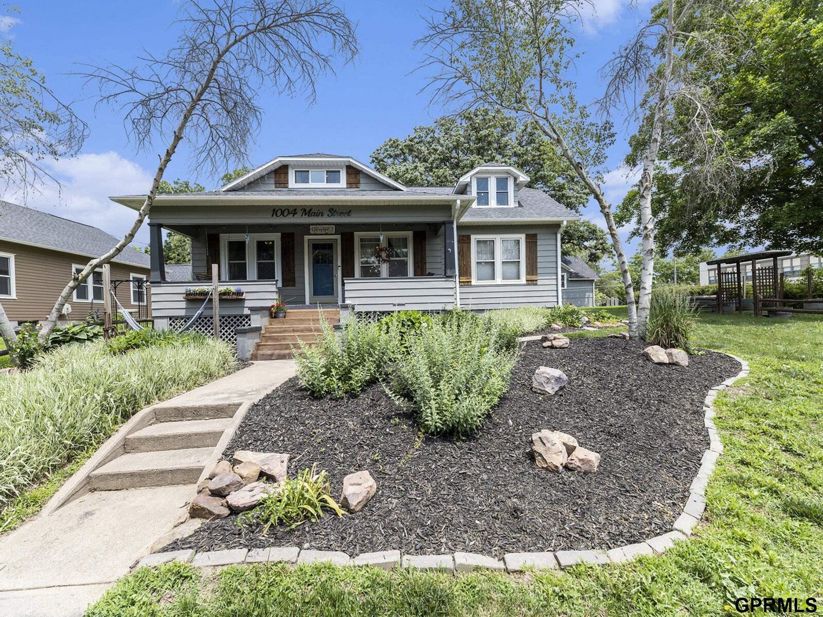 Property Photo:  1004 Main Street  NE 68048 
