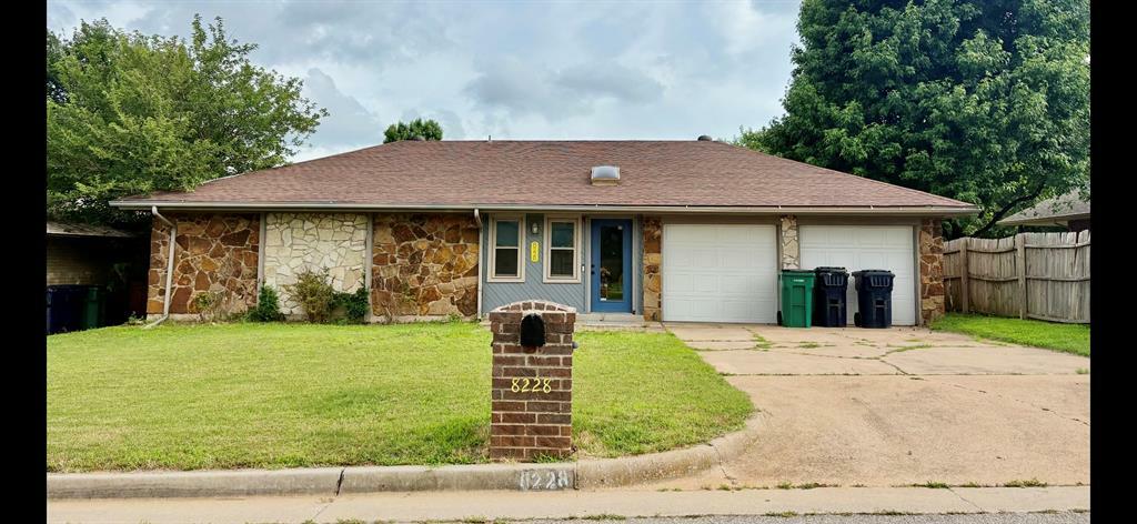 8228 NW 90th Terrace  Oklahoma City OK 73132 photo