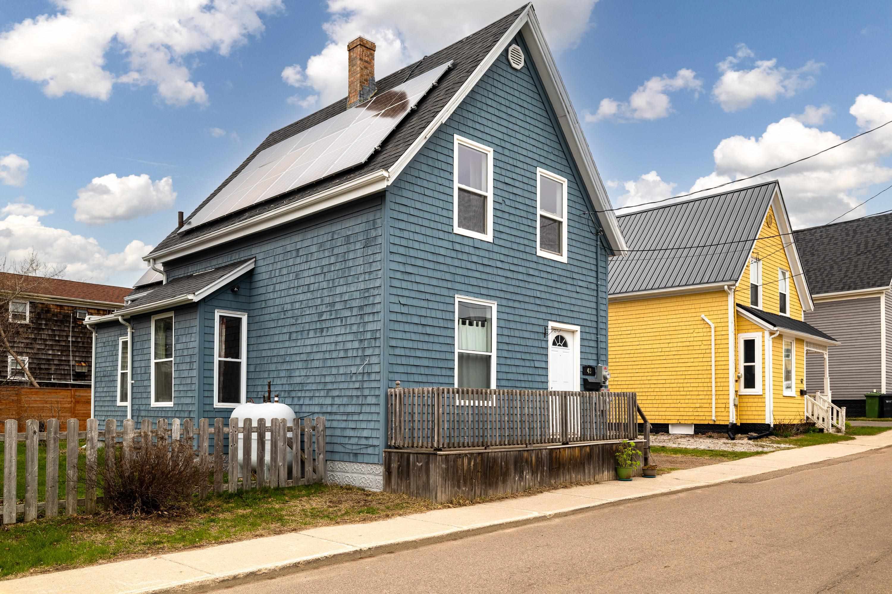 Property Photo:  43 Reserve Street  PE C1A 2K9 