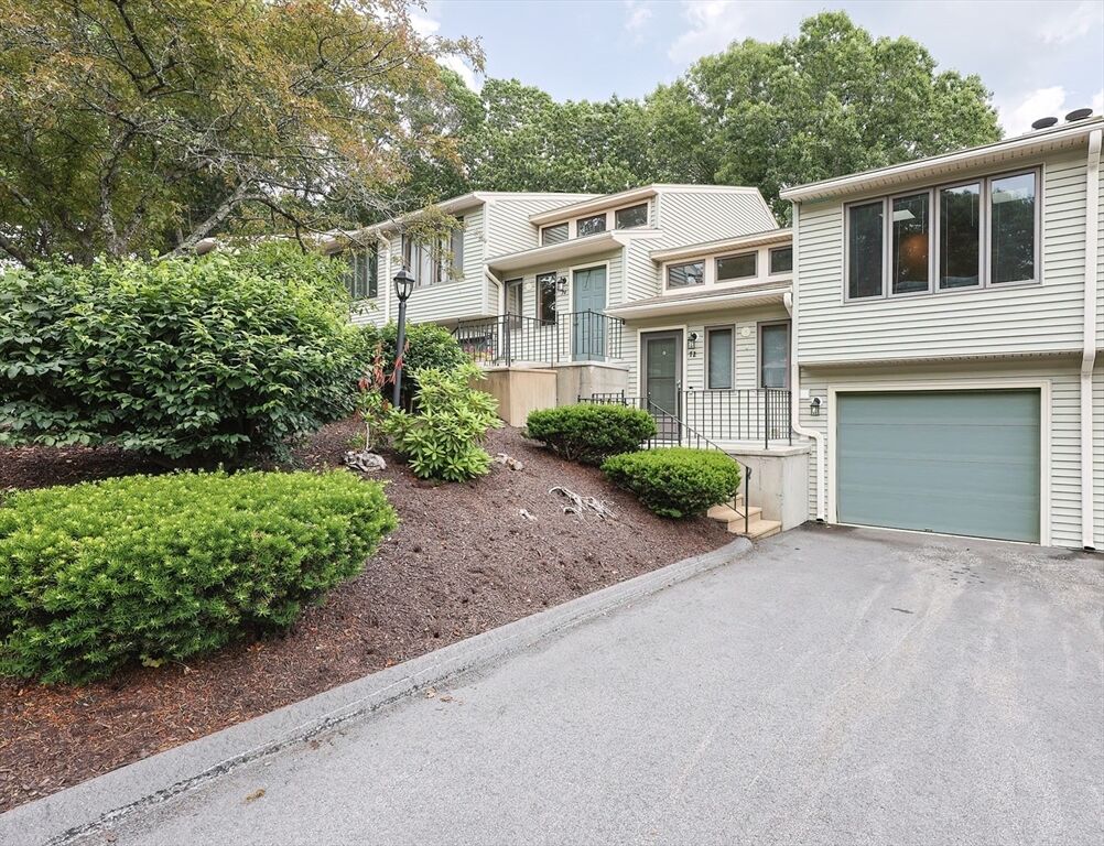 Property Photo:  72 Londonderry Rd 72  MA 01519 