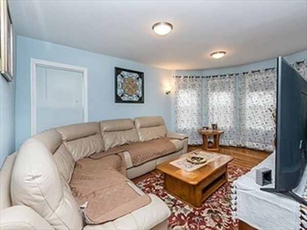 Property Photo: 592 Trapelo Rd 2 MA 02478