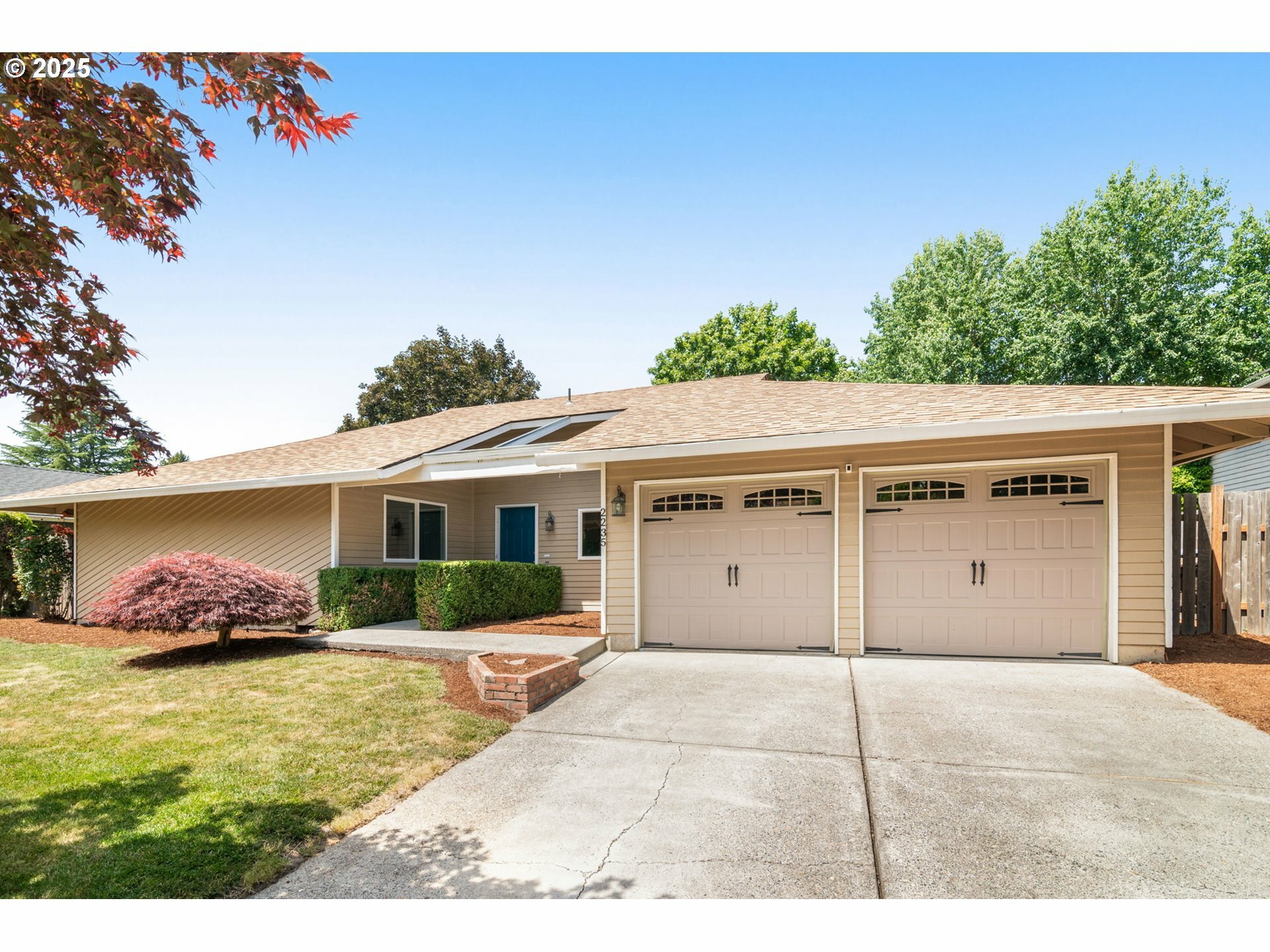 2235 SE Willow Ct  Hillsboro OR 97123 photo